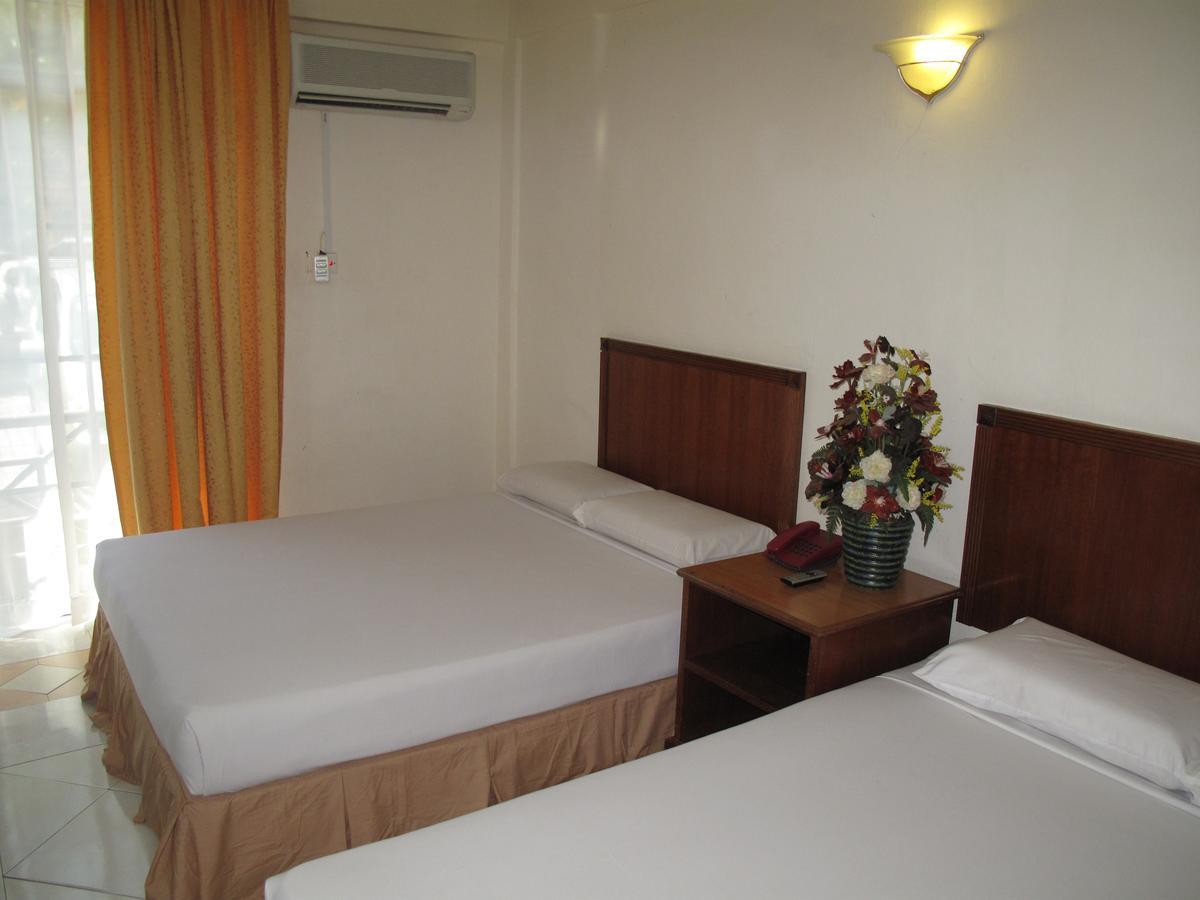 Tanjung Demong Beach Resort Kampung Kuala Besut Extérieur photo