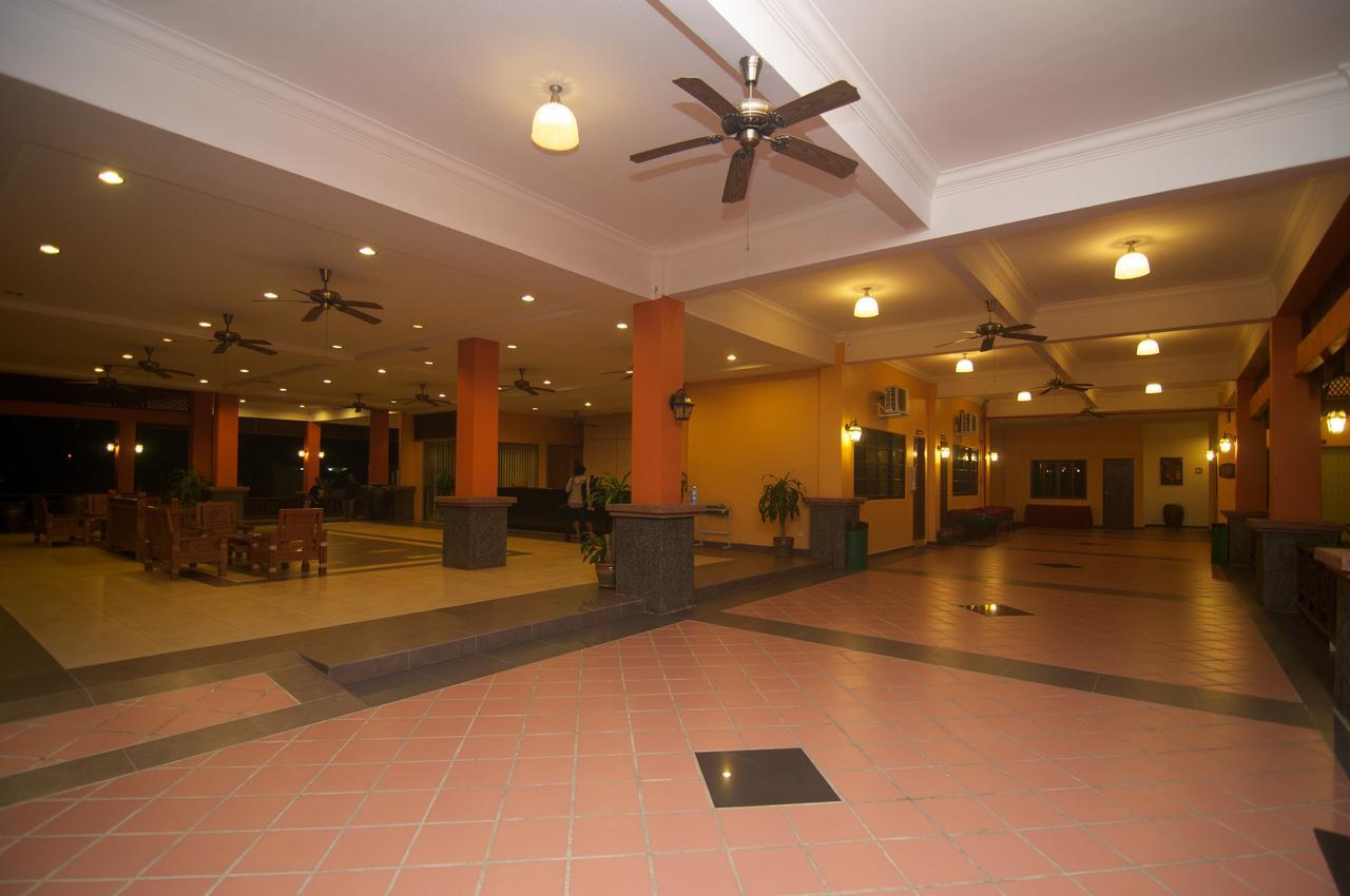 Tanjung Demong Beach Resort Kampung Kuala Besut Extérieur photo